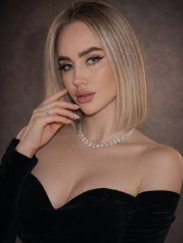 Octavia — escort in Kazan